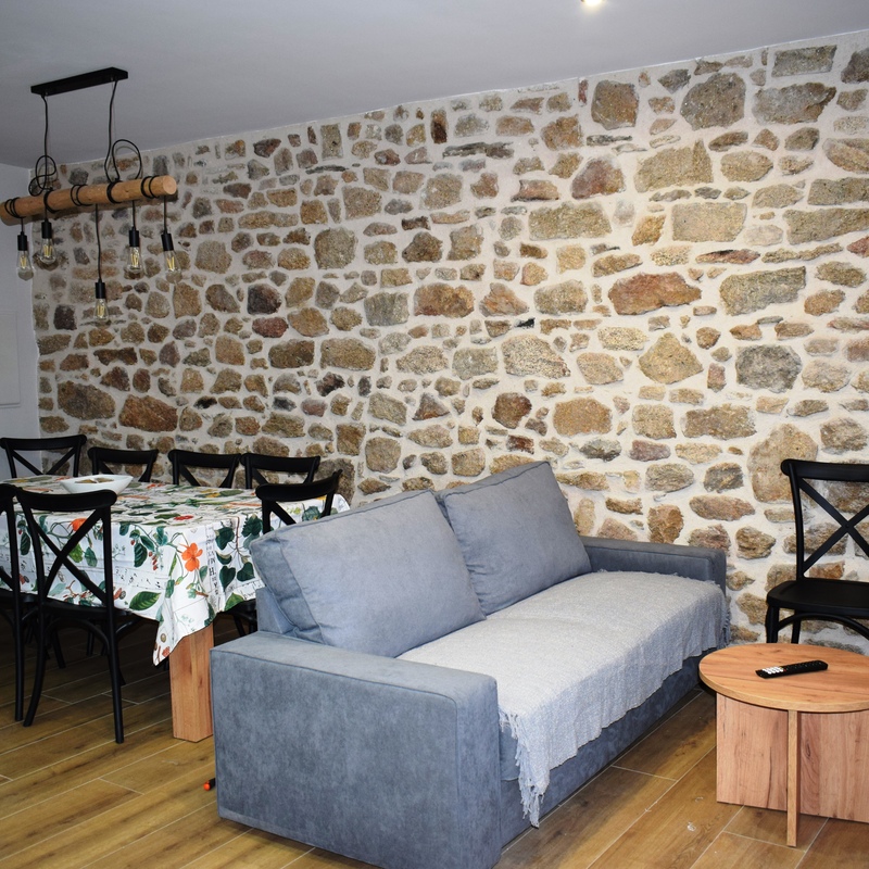 salón comedor en casa rural en Fermoselle – Apartamentos rurales Casa Josefa